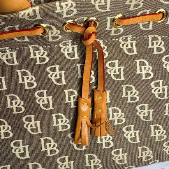 Dooney & Bourke Taupe Monogrammed Jacquard Tan Leather Trim Tassel Tote Handbag - Picture 3 of 11